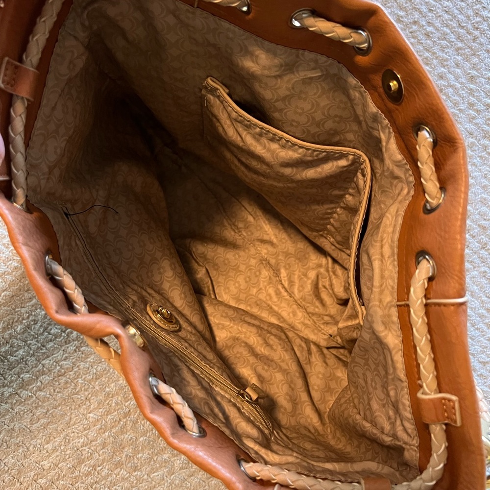 Bucket Drawstring Handbag - image 4